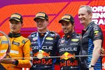 Foto zur News: Lando Norris (McLaren), Max Verstappen (Red Bull) und Sergio Perez (Red Bull)