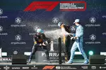 Foto zur News: Max Verstappen (Red Bull), Lando Norris (McLaren) und Charles Leclerc (Ferrari)