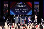 Foto zur News: Max Verstappen (Red Bull), Esteban Ocon (Alpine), Sergio Perez (Red Bull) und Pierre Gasly (Alpine)