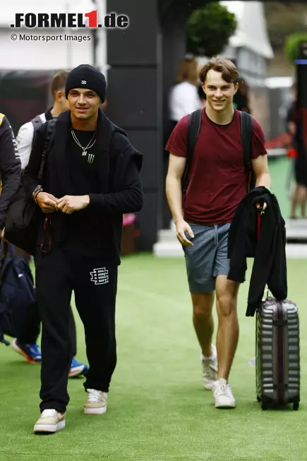 Foto zur News: Lando Norris (McLaren) und Oscar Piastri (McLaren)
