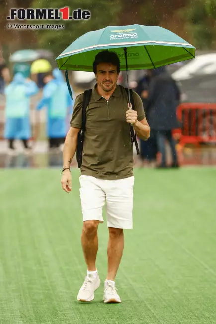 Foto zur News: Fernando Alonso (Aston Martin)