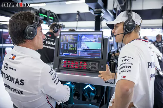 Foto zur News: Toto Wolff und Mick Schumacher