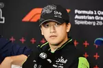 Foto zur News: Guanyu Zhou (Sauber)