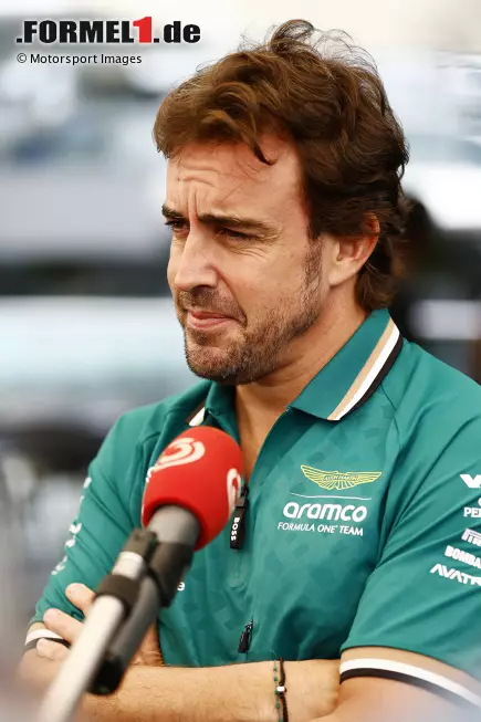 Foto zur News: Fernando Alonso (Aston Martin)