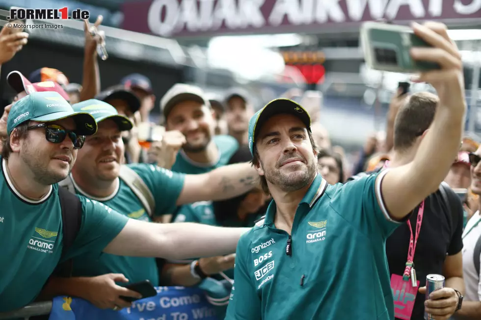 Foto zur News: Fernando Alonso (Aston Martin)