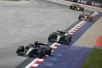Foto zur News: George Russell (Mercedes), Lewis Hamilton (Mercedes), Carlos Sainz (Ferrari) und Sergio Perez (Red Bull)