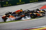 Foto zur News: Max Verstappen (Red Bull) und Lando Norris (McLaren)