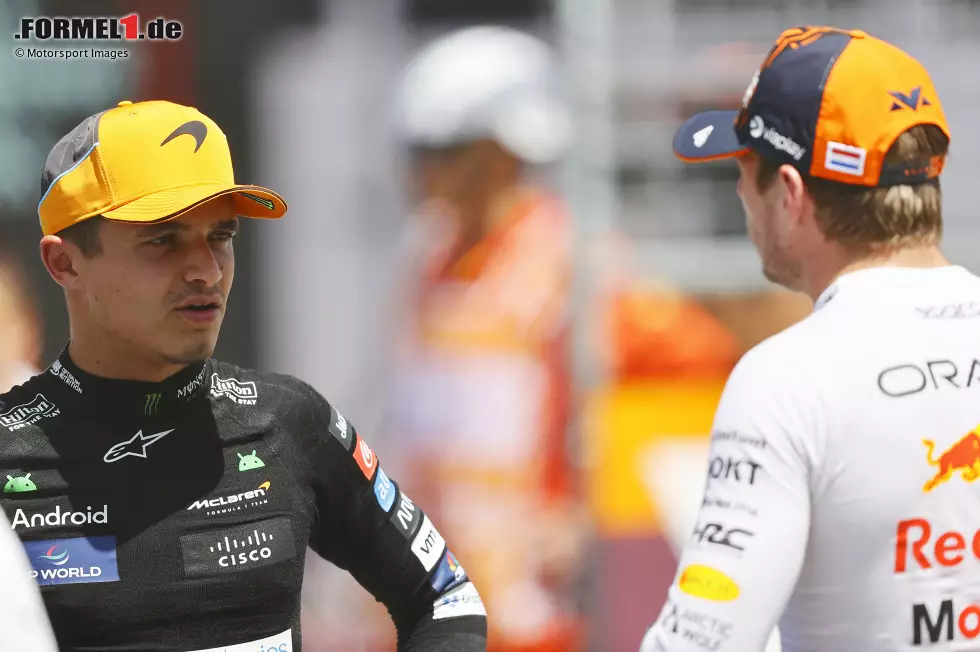 Foto zur News: Lando Norris (McLaren) und Max Verstappen (Red Bull)