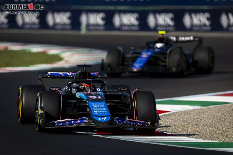 Foto zur News: Esteban Ocon (Alpine) und Franco Colapinto (Williams)