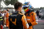 Foto zur News: Lando Norris (McLaren) und Oscar Piastri (McLaren)
