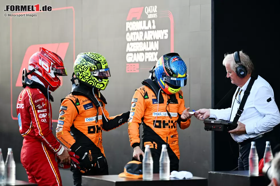 Foto zur News: Lando Norris (McLaren), Oscar Piastri (McLaren) und Charles Leclerc (Ferrari)