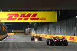 Foto zur News: Charles Leclerc (Ferrari) und Carlos Sainz (Ferrari)