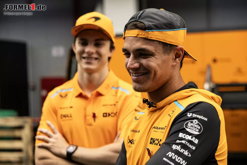 Foto zur News: Oscar Piastri (McLaren) und Lando Norris (McLaren)