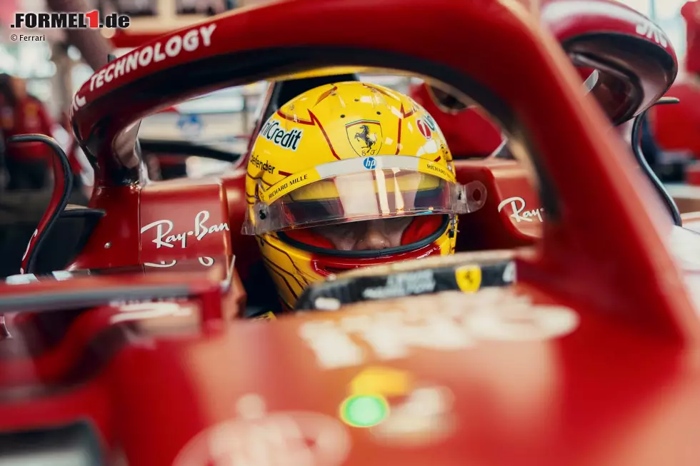 Foto zur News: Lewis Hamilton (Ferrari)