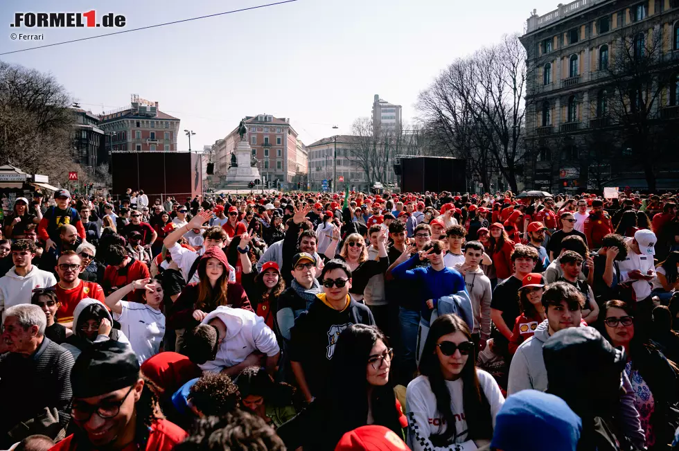 Foto zur News: Ferrari-Event in Mailand