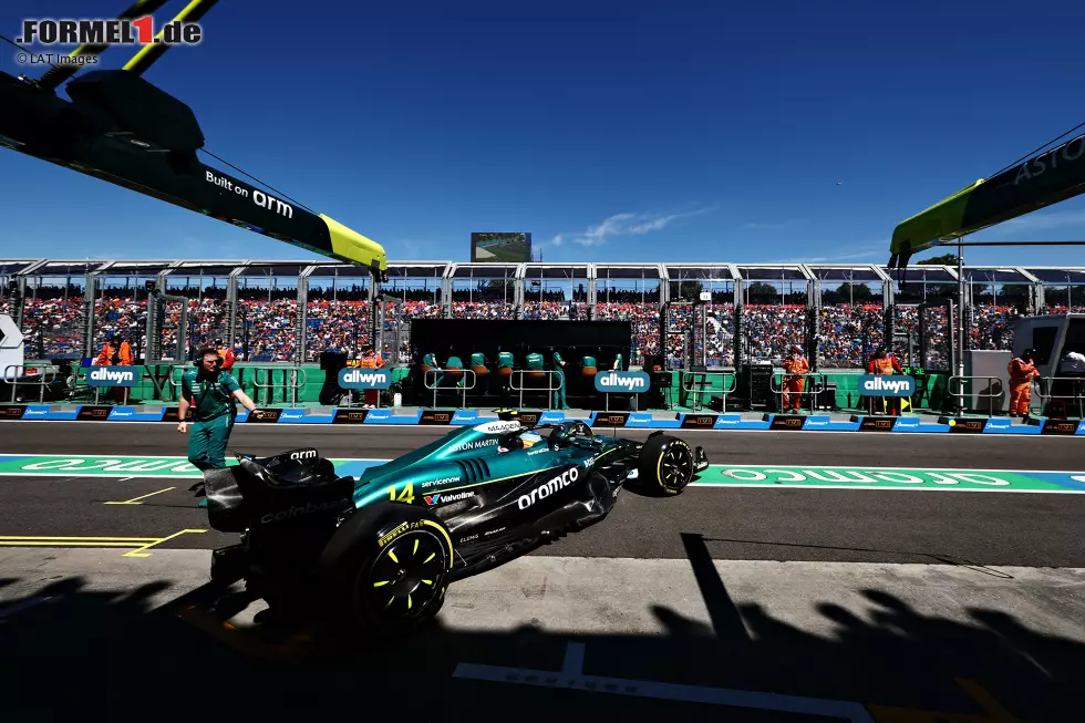 Foto zur News: Fernando Alonso (Aston Martin)