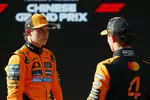 Foto zur News: Oscar Piastri (McLaren) und Lando Norris (McLaren)