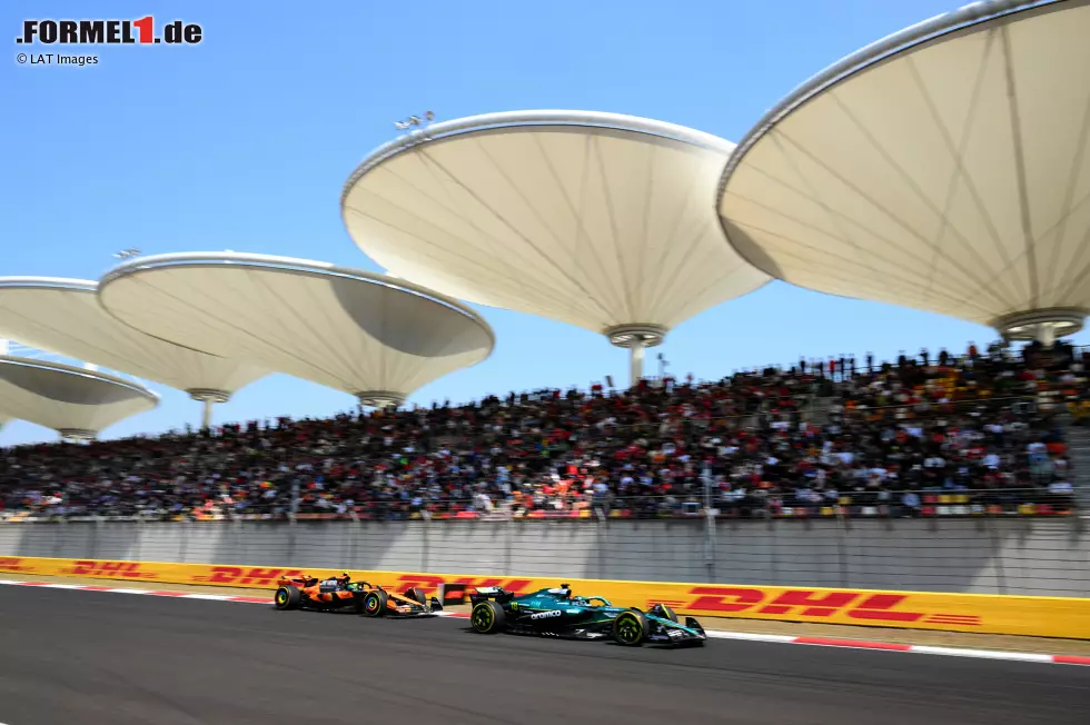 Foto zur News: Lance Stroll (Aston Martin) und Lando Norris (McLaren)
