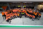 Foto zur News: Oscar Piastri (McLaren) und Lando Norris (McLaren)