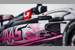 Foto zur News: Haas-Sonderdesign für den Japan-Grand-Prix