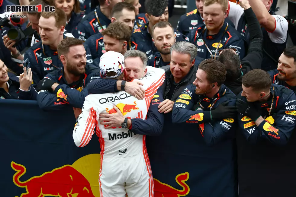 Foto zur News: Max Verstappen (Red Bull) und Christian Horner