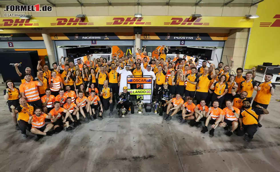 Foto zur News: Oscar Piastri (McLaren) und Lando Norris (McLaren)