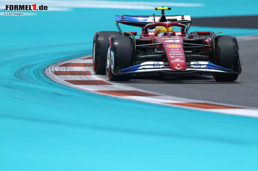 Foto zur News: Lewis Hamilton (Ferrari)
