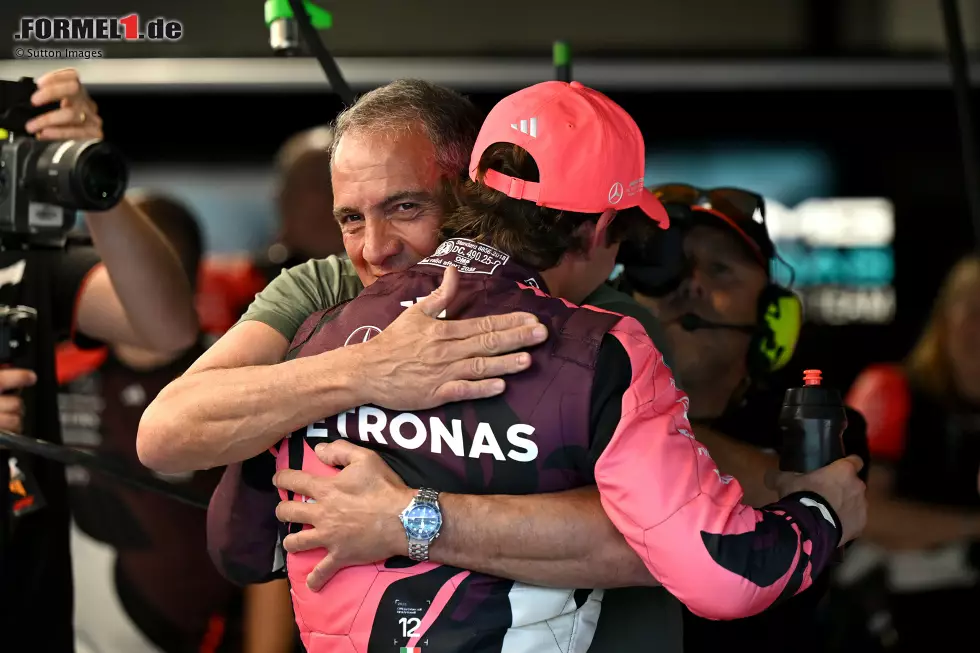 Foto zur News: Andrea Kimi Antonelli (Mercedes) mit seinem Vater