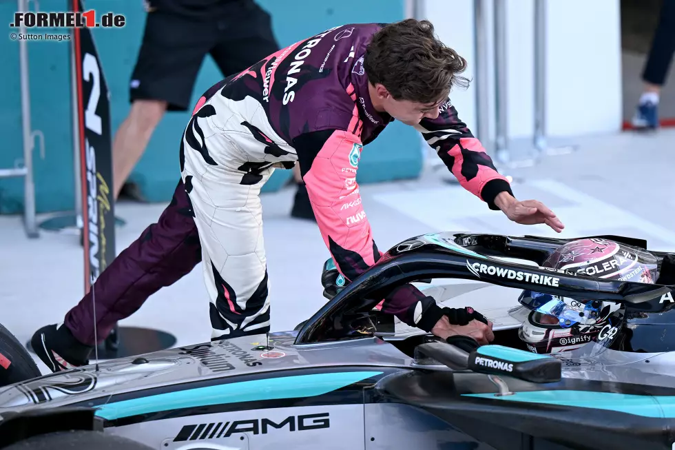 Foto zur News: Andrea Kimi Antonelli (Mercedes) und George Russell (Mercedes)