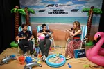 Foto zur News: Pierre Gasly (Alpine) und Jack Doohan (Alpine)