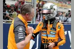 Foto zur News: Zak Brown und Lando Norris (McLaren)