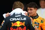 Foto zur News: Max Verstappen (Red Bull) und Lando Norris (McLaren)