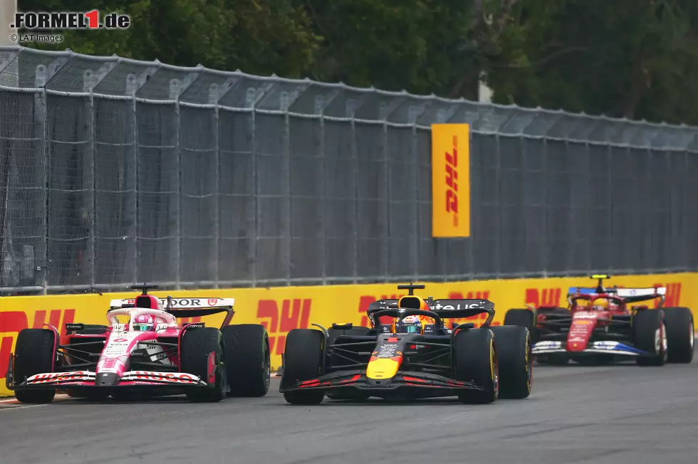 Foto zur News: Max Verstappen (Red Bull), Isack Hadjar (Racing Bulls) und Lewis Hamilton (Ferrari)