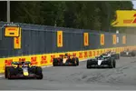 Foto zur News: Andrea Kimi Antonelli, Max Verstappen (Red Bull) und Oscar Piastri (McLaren)