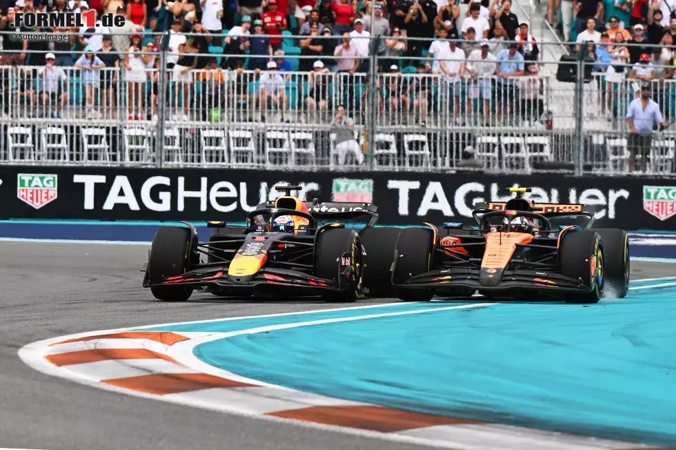 Foto zur News: Max Verstappen (Red Bull) und Lando Norris (McLaren)