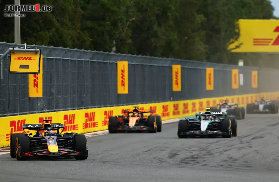 Foto zur News: Andrea Kimi Antonelli, Max Verstappen (Red Bull) und Oscar Piastri (McLaren)