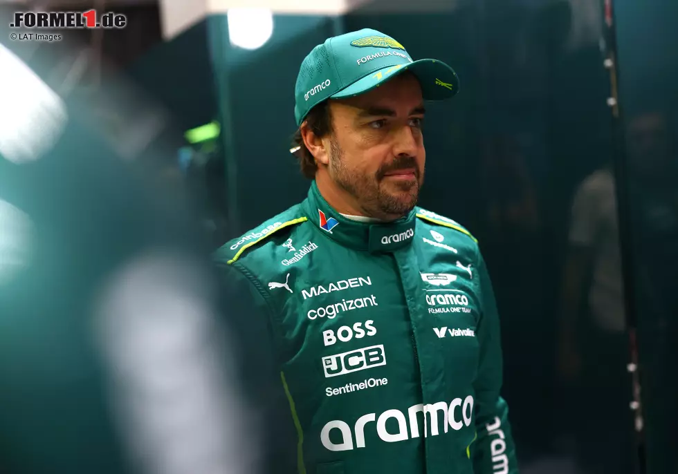 Foto zur News: Fernando Alonso (Aston Martin)