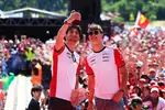 Foto zur News: Esteban Ocon (Haas) und Oliver Bearman (Haas)