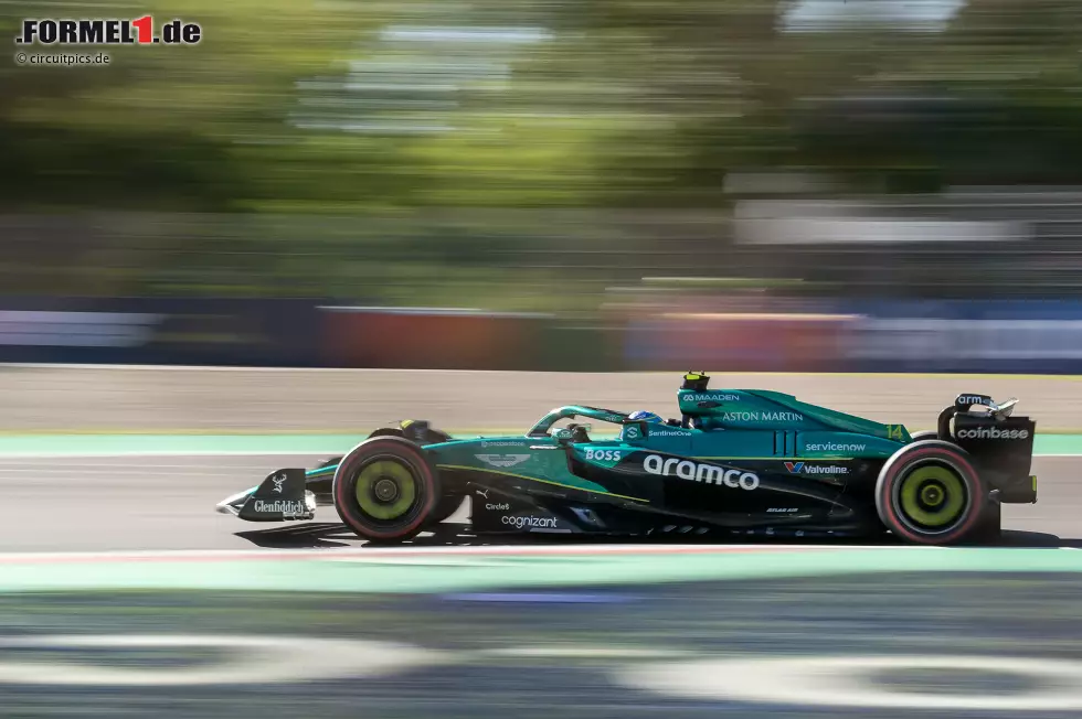 Foto zur News: Fernando Alonso (Aston Martin)