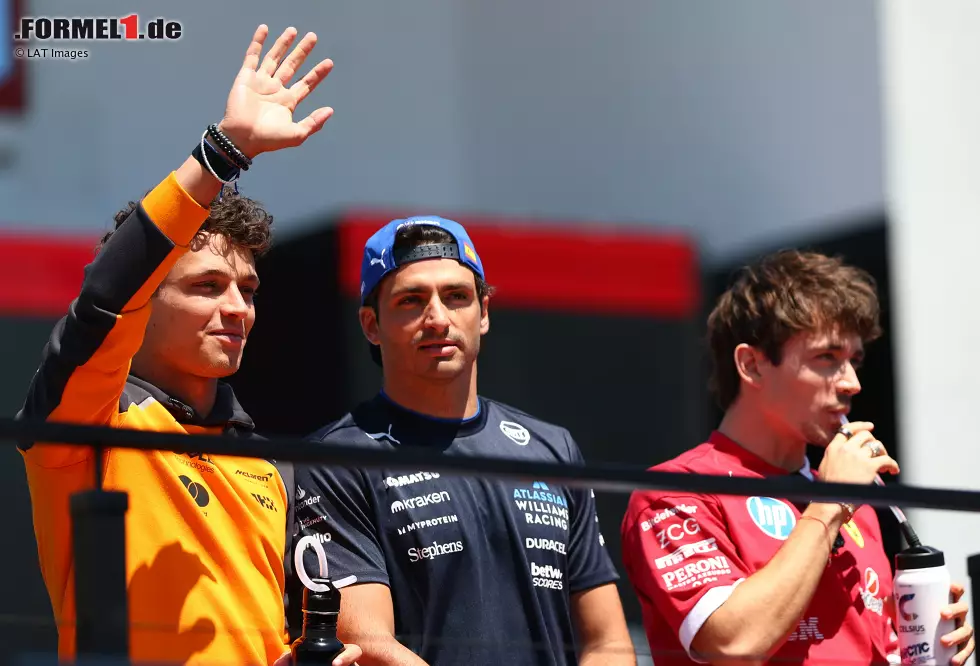 Foto zur News: Lando Norris (McLaren), Carlos Sainz (Williams) und Charles Leclerc (Ferrari)