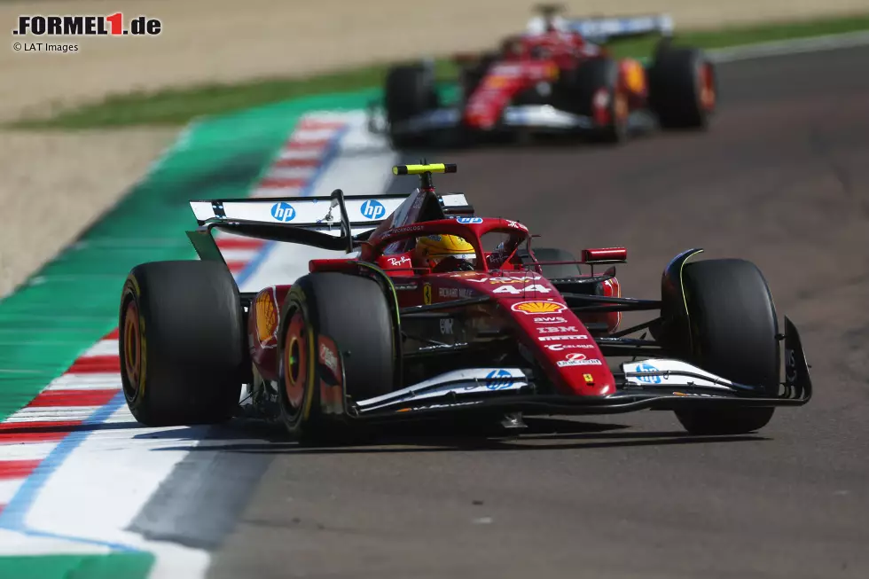 Foto zur News: Lewis Hamilton (Ferrari) und Charles Leclerc (Ferrari)