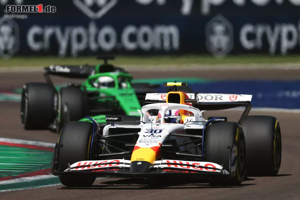 Foto zur News: Liam Lawson (Racing Bulls) und Nico Hülkenberg (Sauber)