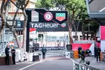 Foto zur News: Boxengassen-Ausfahrt in Monaco
