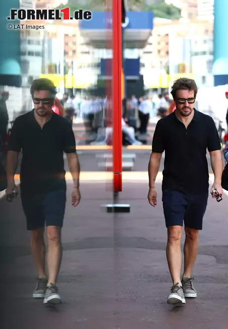 Foto zur News: Fernando Alonso (Aston Martin)