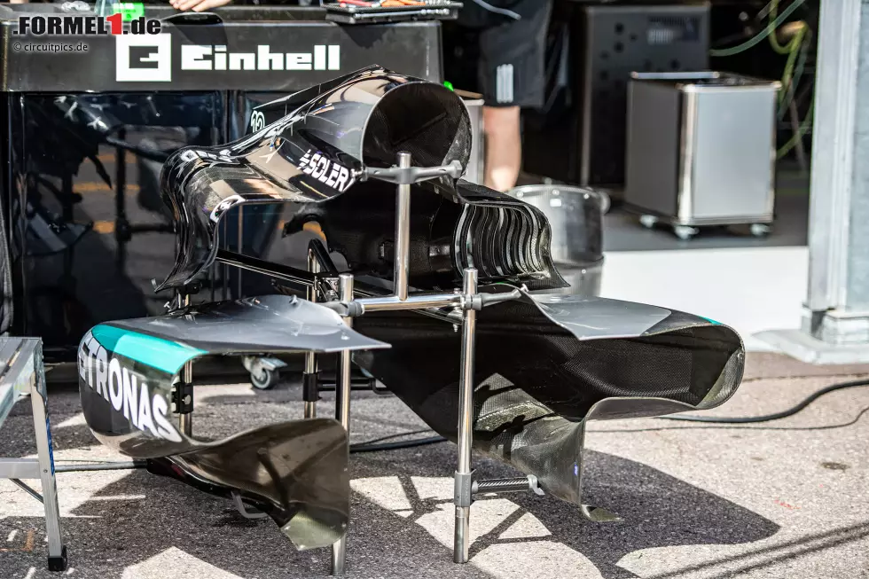 Foto zur News: Mercedes W16