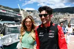 Foto zur News: Esteban Ocon (Haas) mit Flavy Barla
