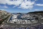 Foto zur News: Fernando Alonso (Aston Martin) und Oscar Piastri (McLaren)