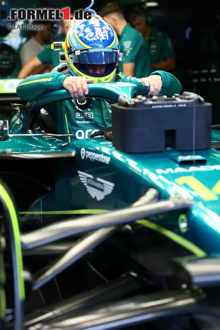 Foto zur News: Fernando Alonso (Aston Martin)
