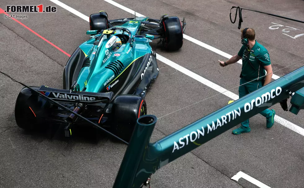 Foto zur News: Fernando Alonso (Aston Martin)