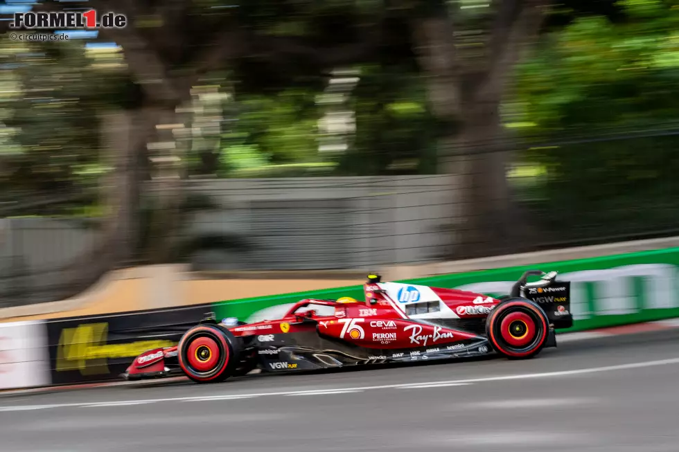 Foto zur News: Lewis Hamilton (Ferrari)